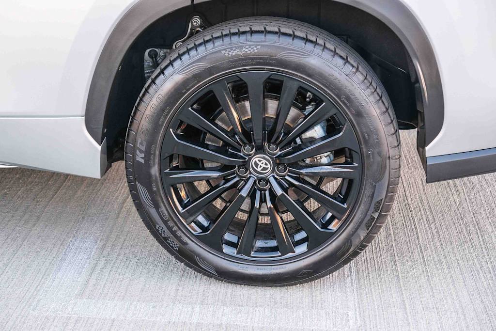 Thumbnail: 2025 Toyota Highlander - 7