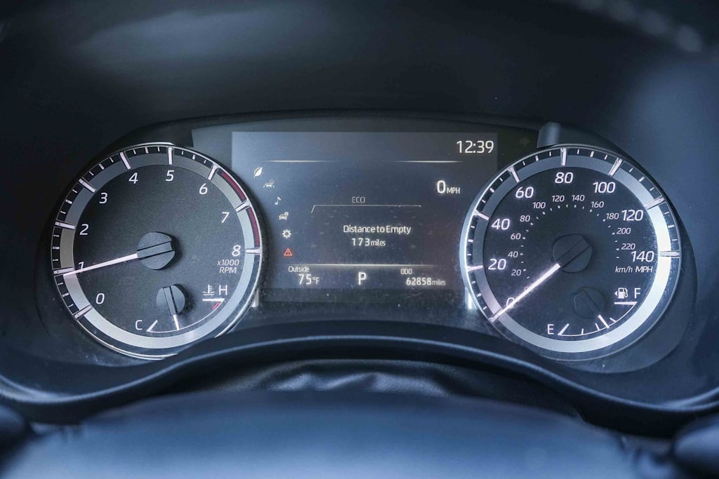 2023 Toyota Highlander XLE - Photo 14