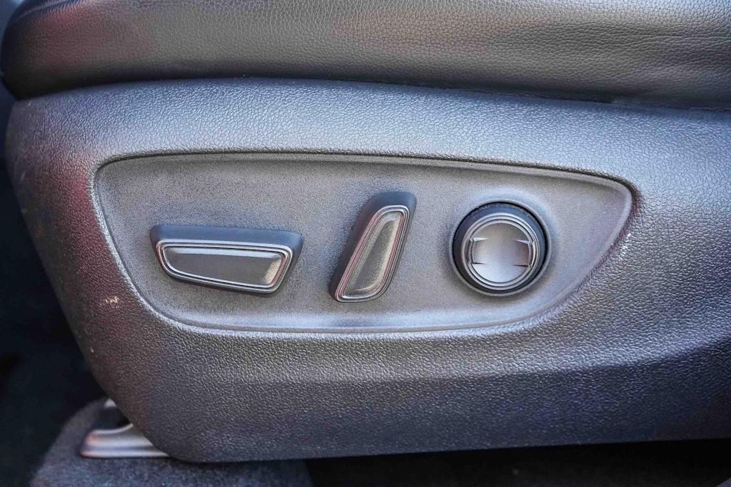 2023 Toyota Highlander XLE - Photo 25