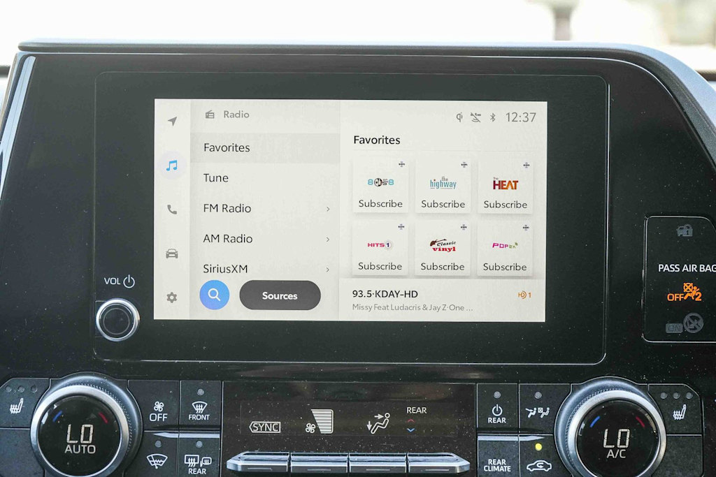 2023 Toyota Highlander XLE - Photo 22