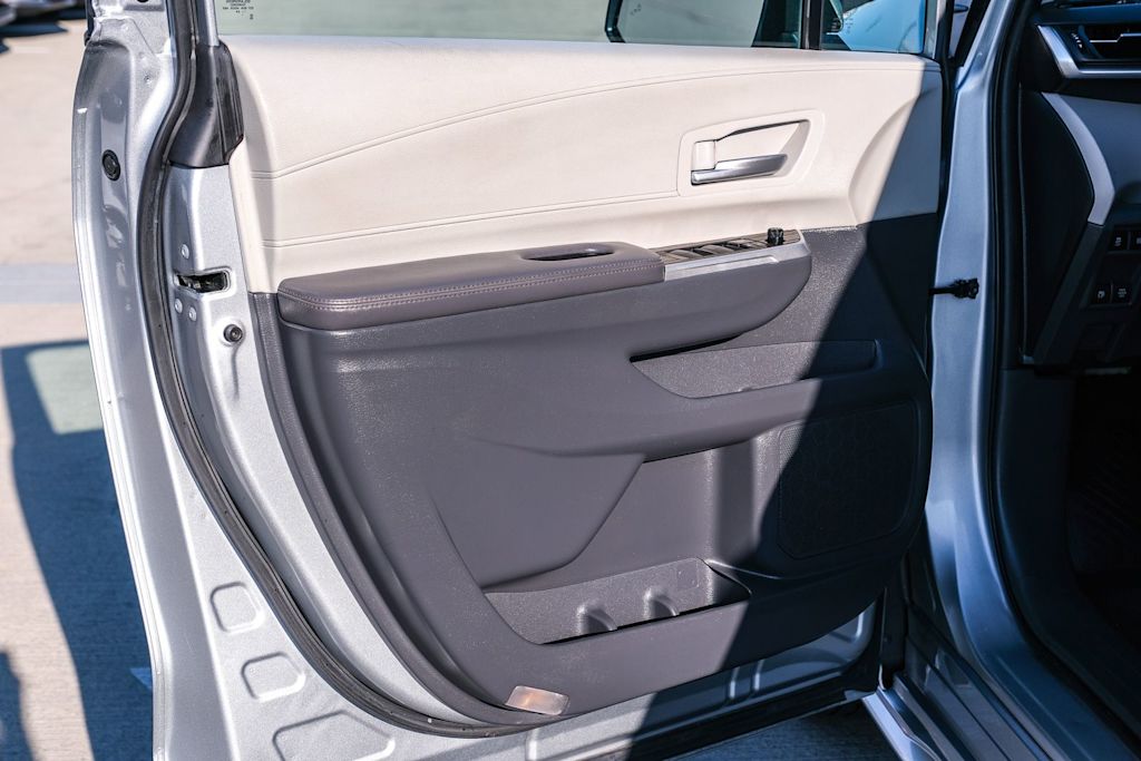 Thumbnail: 2024 Toyota Sienna - 29