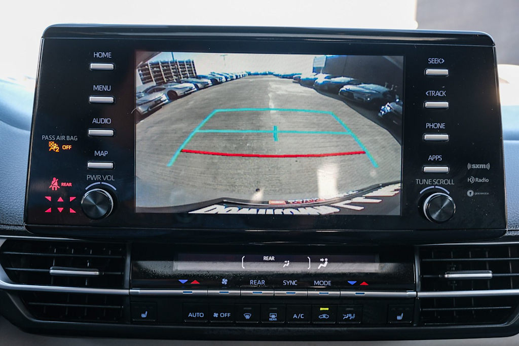 Thumbnail: 2024 Toyota Sienna - 31
