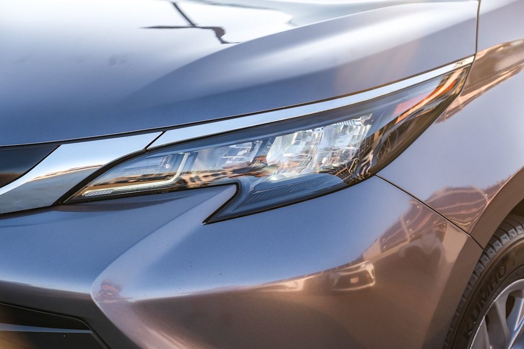Thumbnail: 2024 Toyota Sienna - 22
