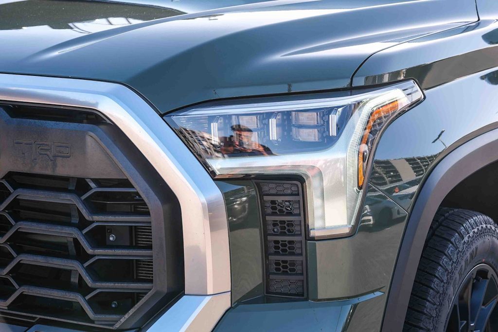 Thumbnail: 2023 Toyota Tundra - 19