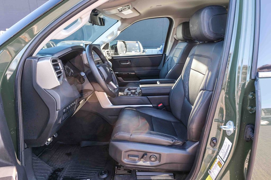 Thumbnail: 2023 Toyota Tundra - 9