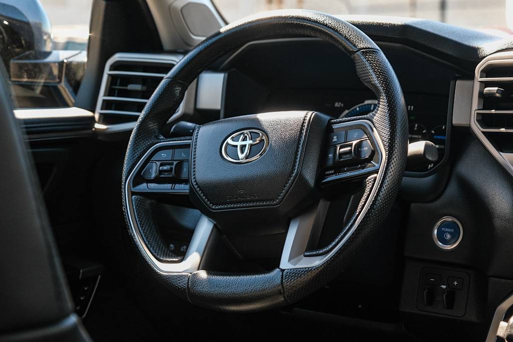 Thumbnail: 2024 Toyota Tundra - 8
