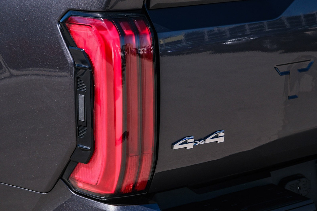 Thumbnail: 2024 Toyota Tundra - 19