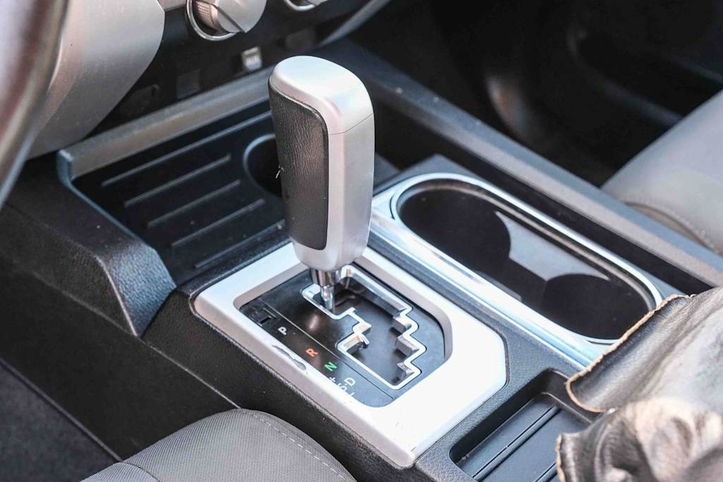 Thumbnail: 2015 Toyota Tundra - 14