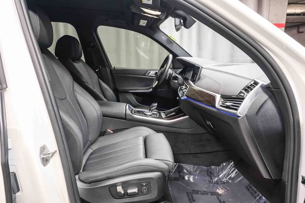 Thumbnail: 2021 BMW X5 - 11