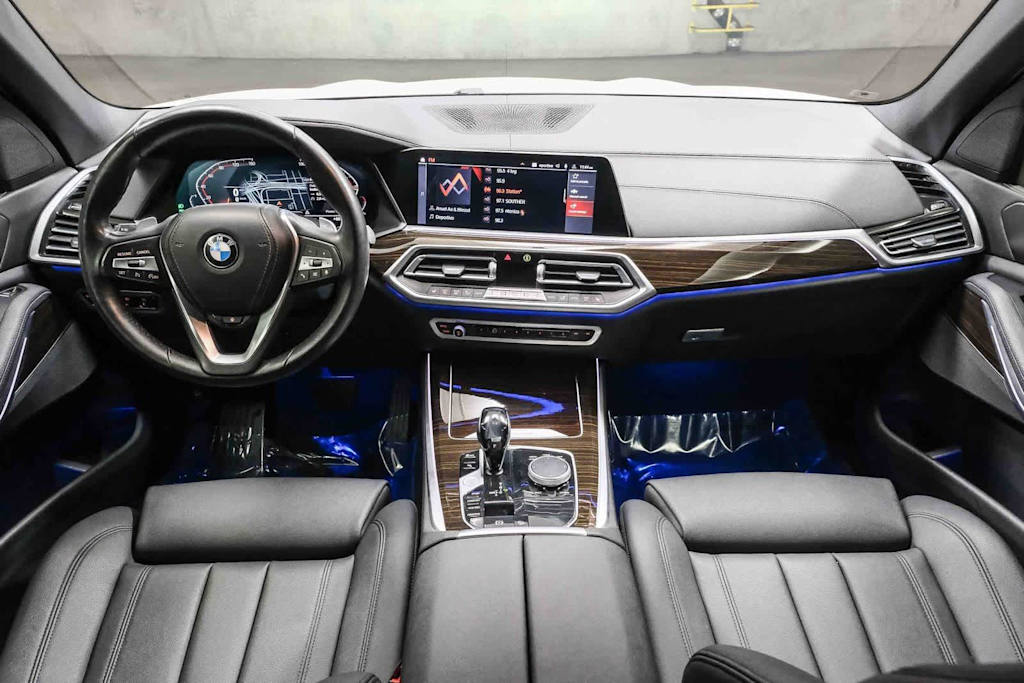 Thumbnail: 2021 BMW X5 - 2