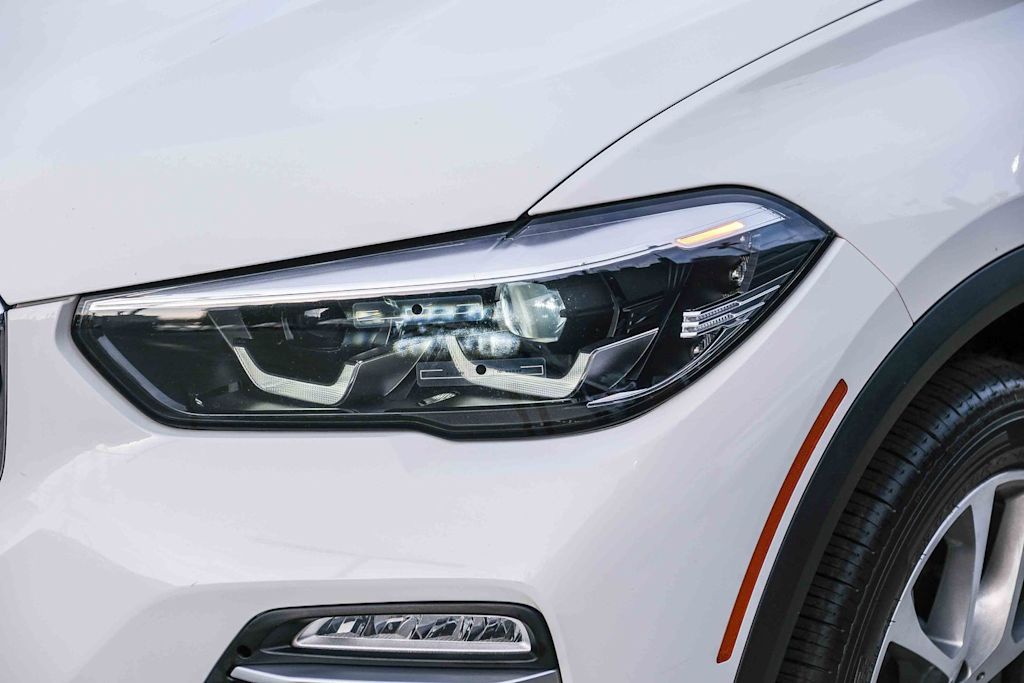 Thumbnail: 2021 BMW X5 - 22