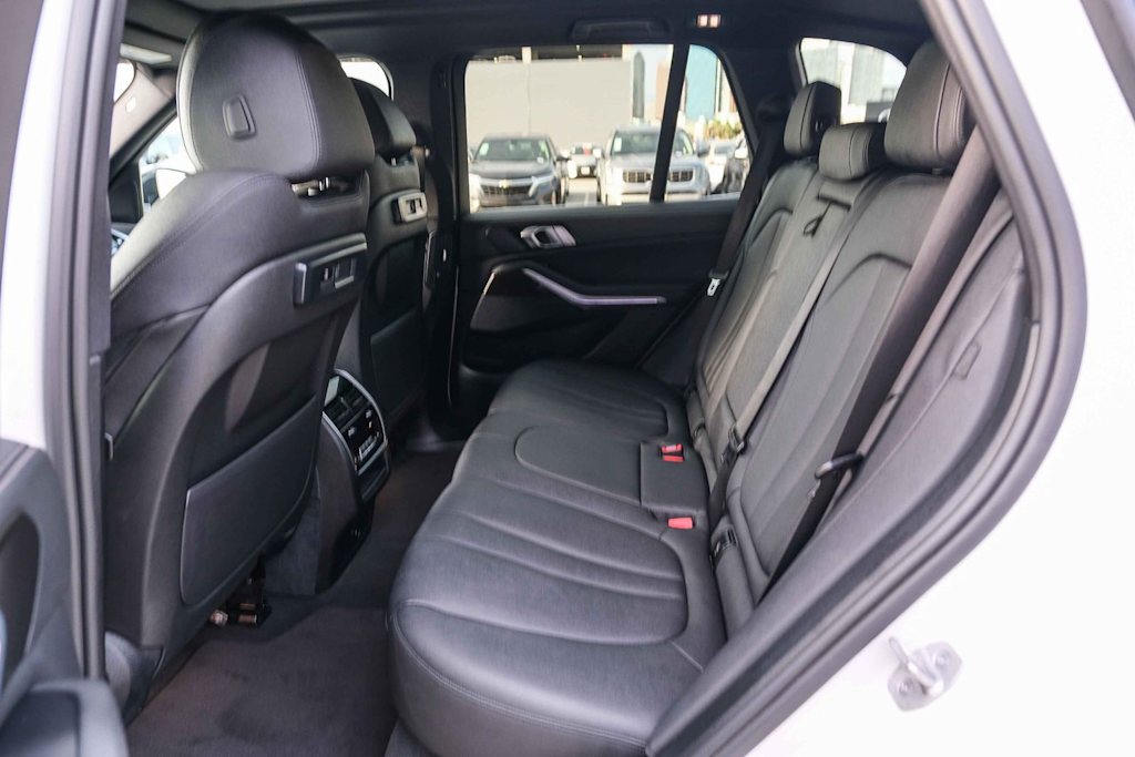 Thumbnail: 2021 BMW X5 - 12