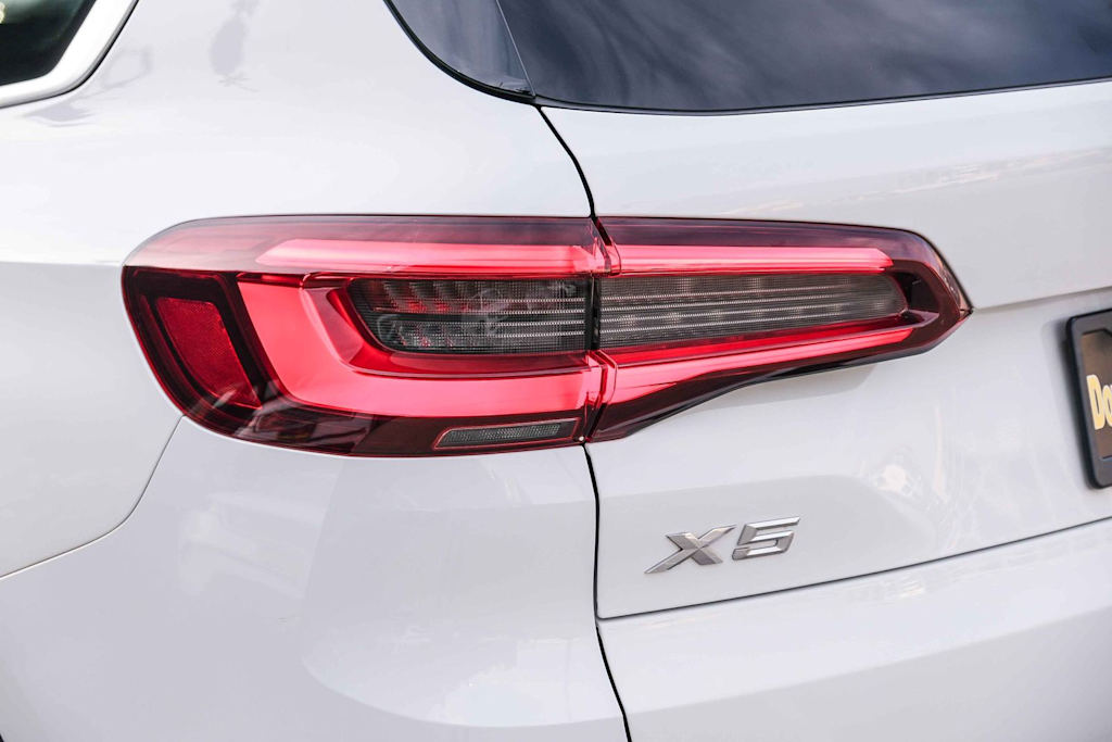 Thumbnail: 2021 BMW X5 - 19