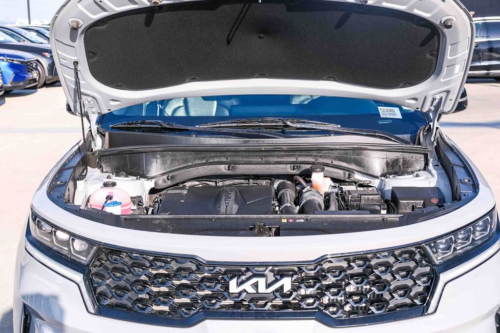 Thumbnail: 2023 Kia Sorento - 7