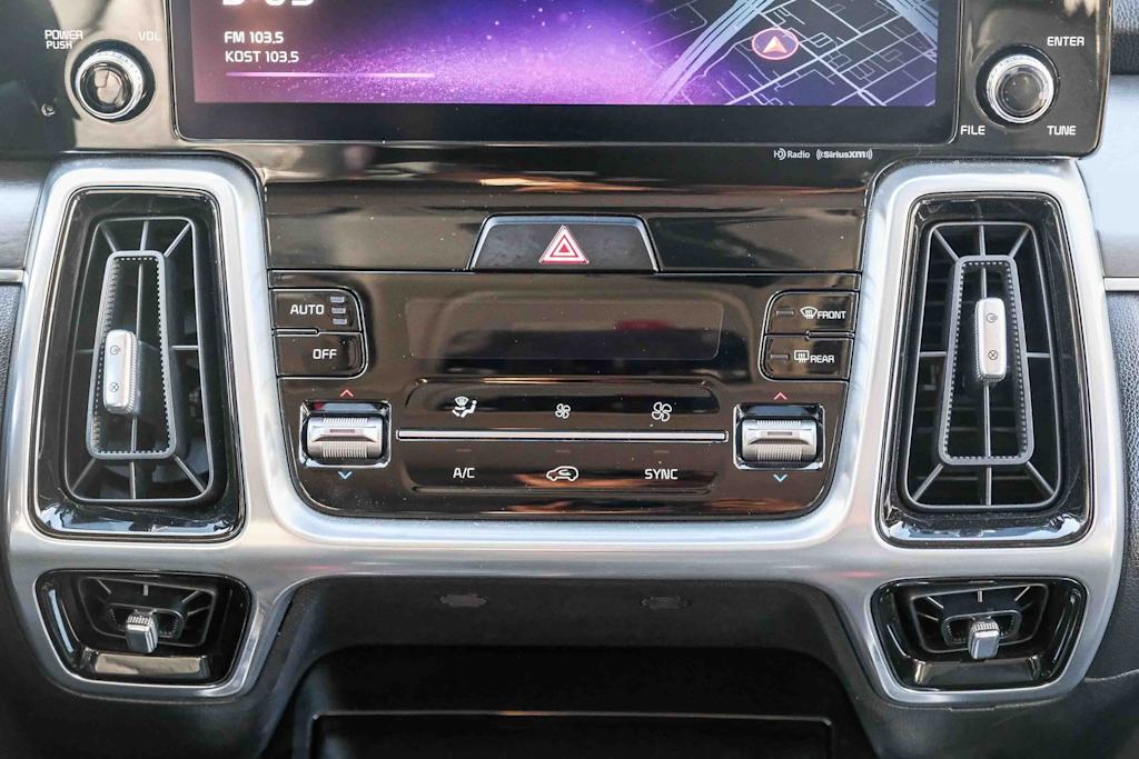 Thumbnail: 2023 Kia Sorento - 23