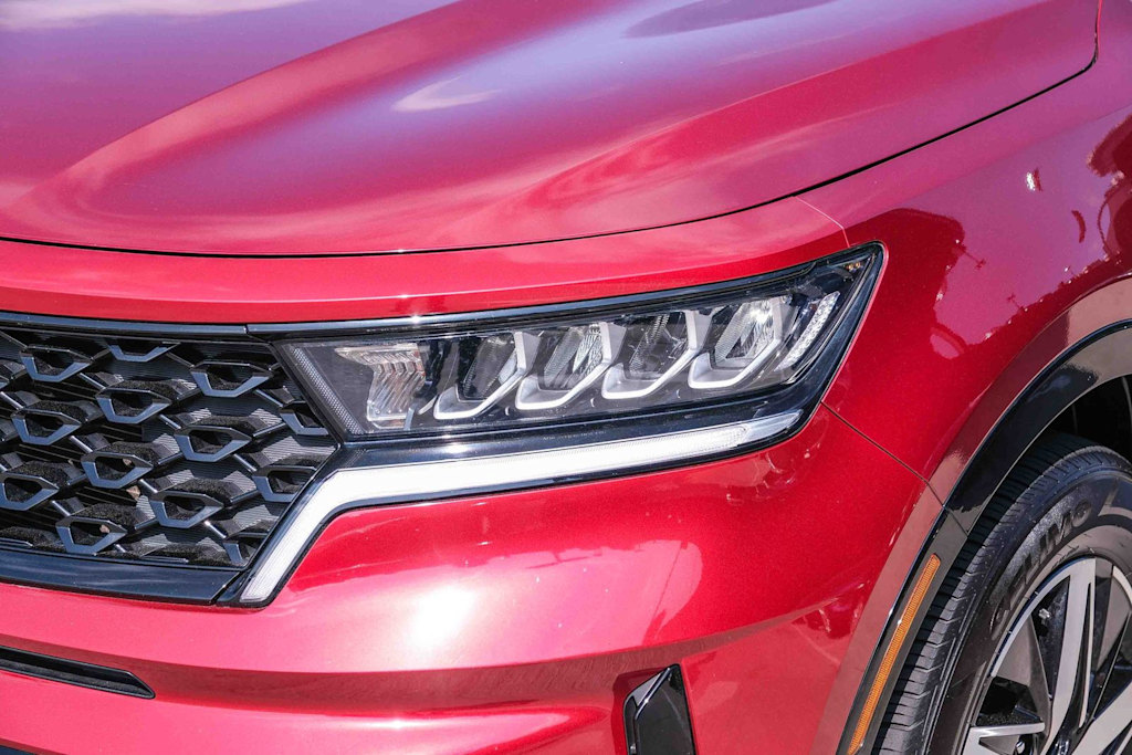 Thumbnail: 2023 Kia Sorento - 22
