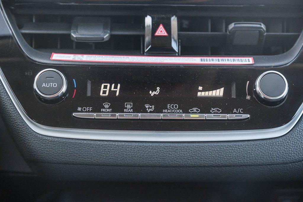 Thumbnail: 2025 Toyota Corolla - 26