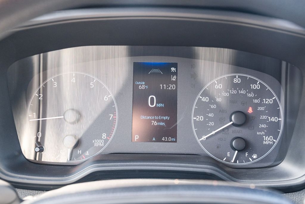 Thumbnail: 2025 Toyota Corolla - 14