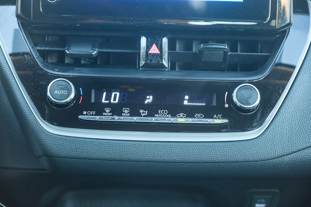 Thumbnail: 2025 Toyota Corolla - 24