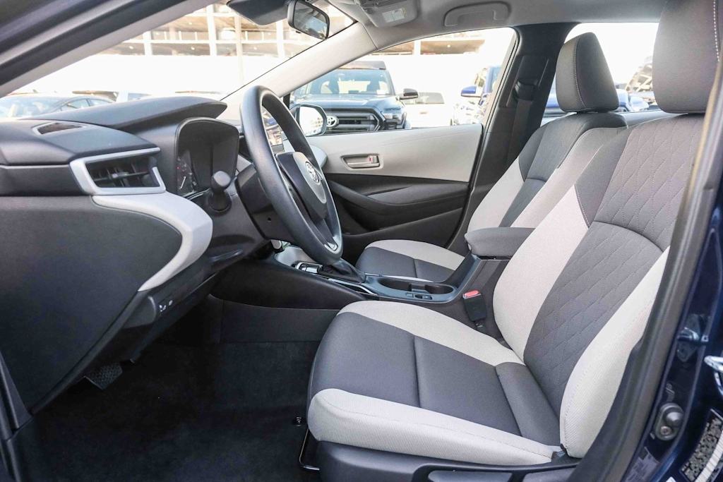 Thumbnail: 2025 Toyota Corolla - 9