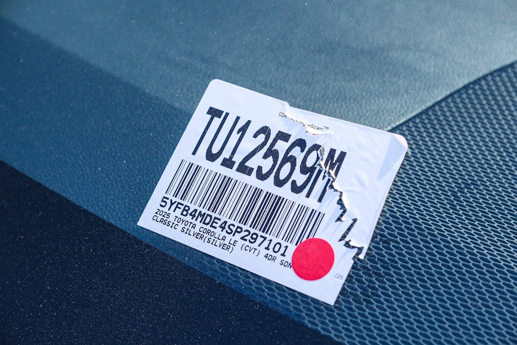 Thumbnail: 2025 Toyota Corolla - 6