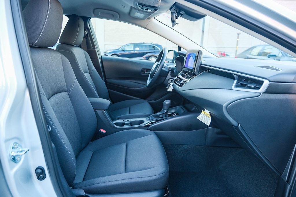 Thumbnail: 2025 Toyota Corolla - 10