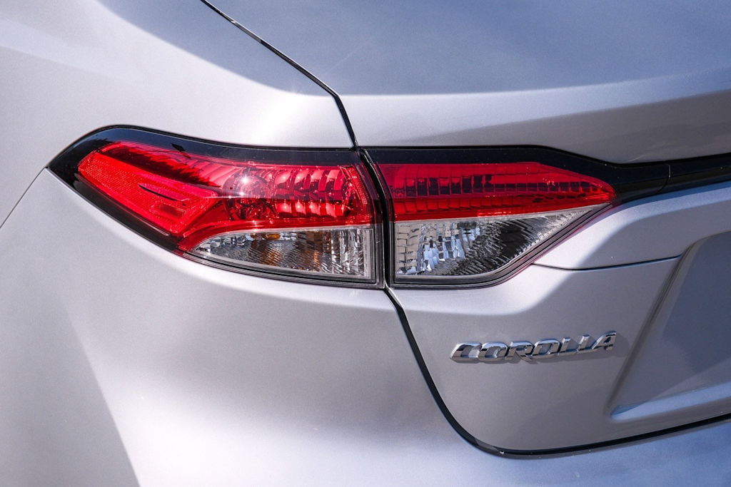 Thumbnail: 2025 Toyota Corolla - 20