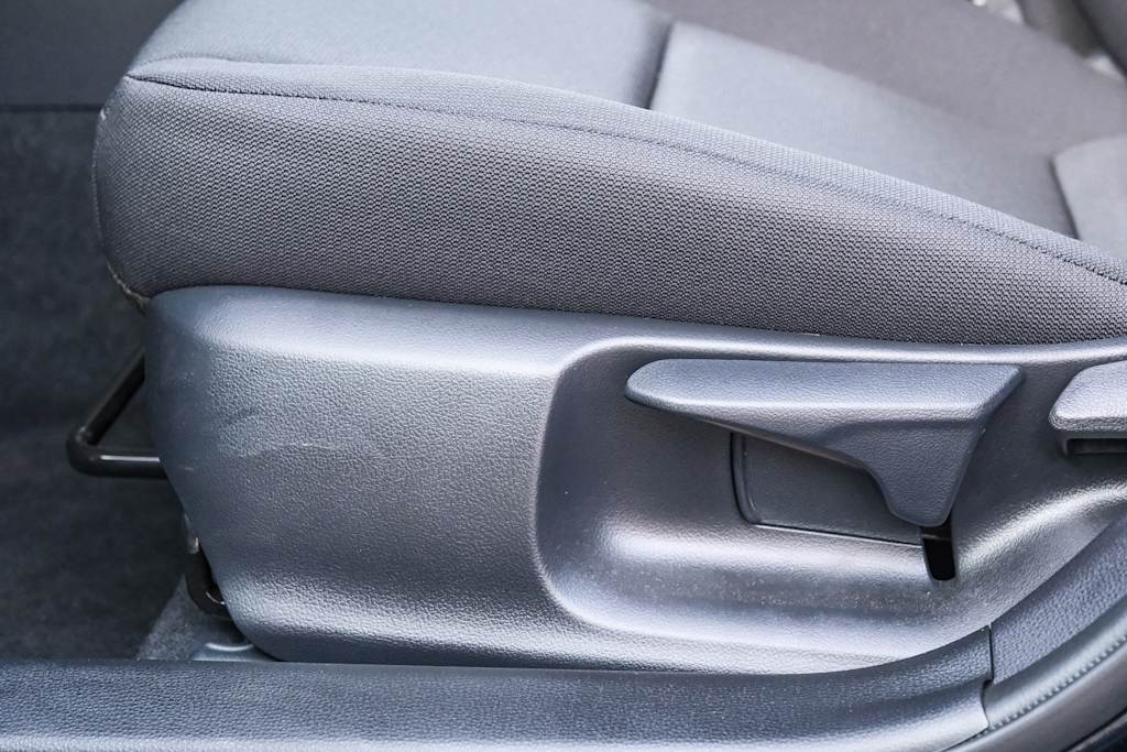 Thumbnail: 2025 Toyota Corolla - 28