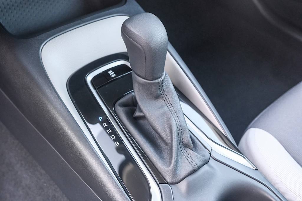 Thumbnail: 2025 Toyota Corolla - 13