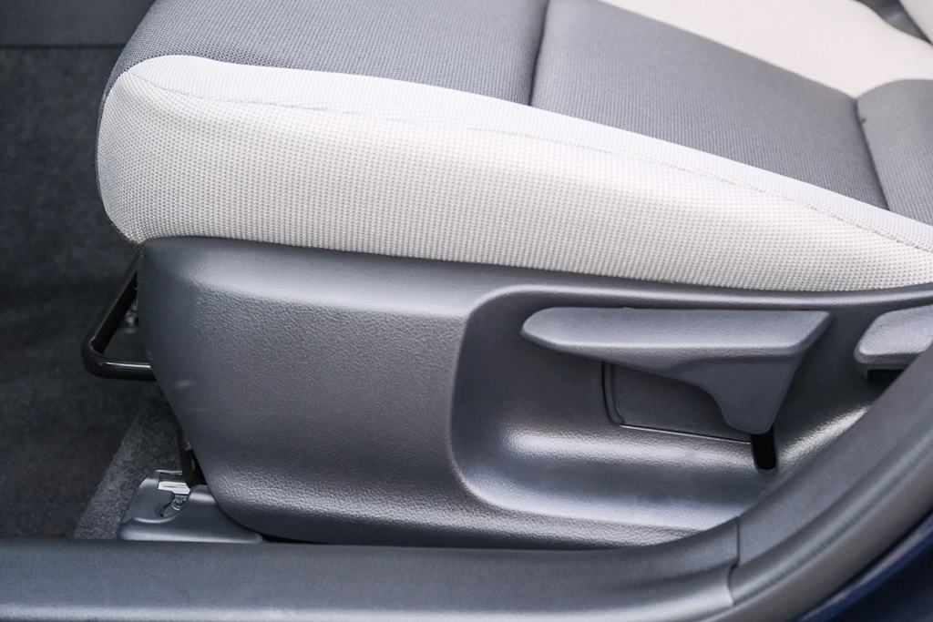 Thumbnail: 2025 Toyota Corolla - 28