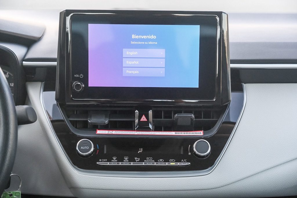 Thumbnail: 2025 Toyota Corolla - 12