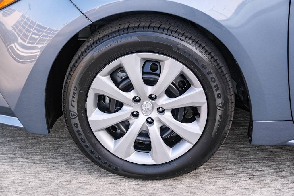 Thumbnail: 2025 Toyota Corolla - 21