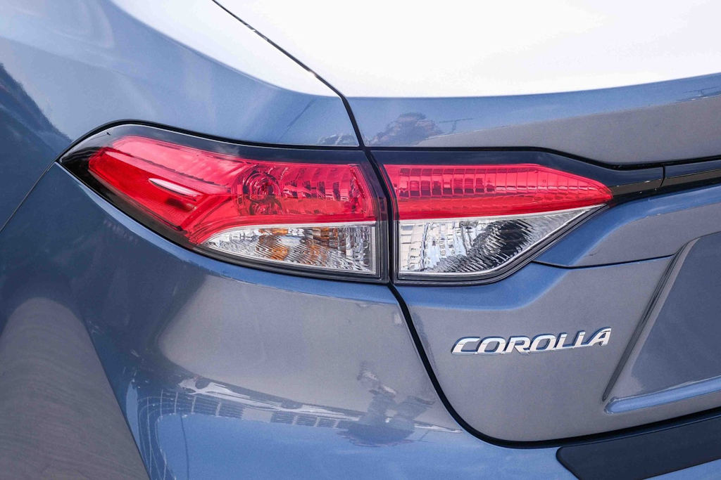 Thumbnail: 2025 Toyota Corolla - 16