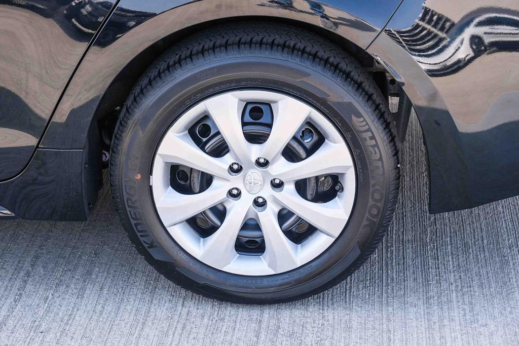 Thumbnail: 2025 Toyota Corolla - 5