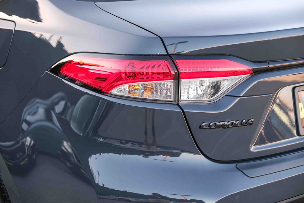 Thumbnail: 2025 Toyota Corolla - 18