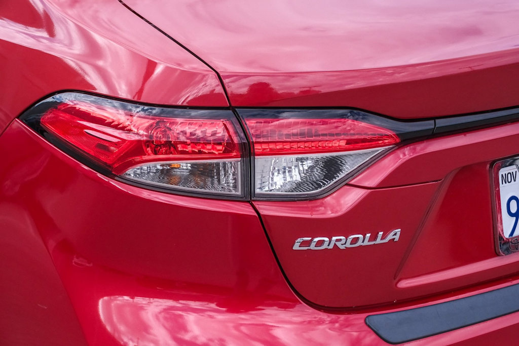Thumbnail: 2021 Toyota Corolla - 18