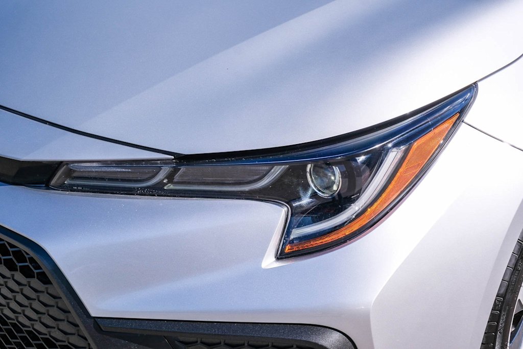 Thumbnail: 2021 Toyota Corolla - 22