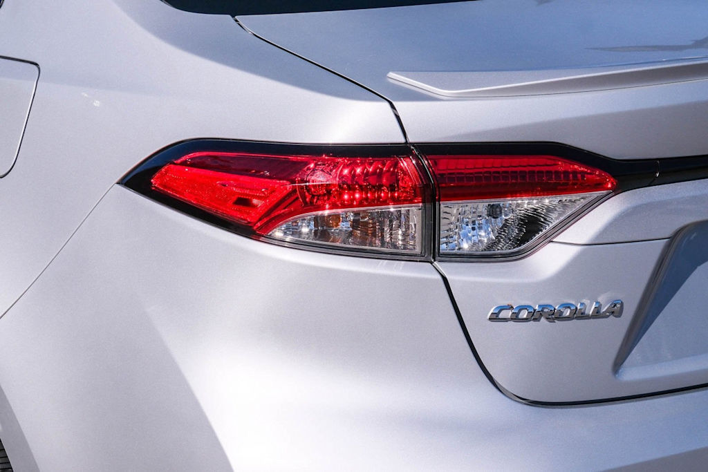 Thumbnail: 2021 Toyota Corolla - 19