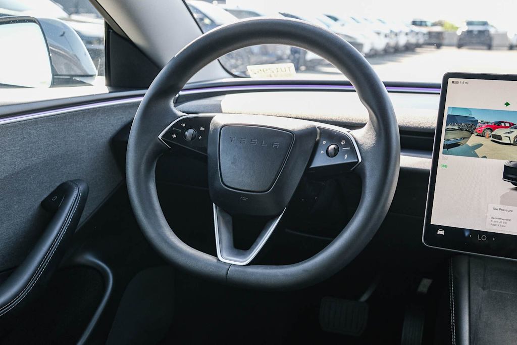Thumbnail: 2025 Tesla Model 3 - 9