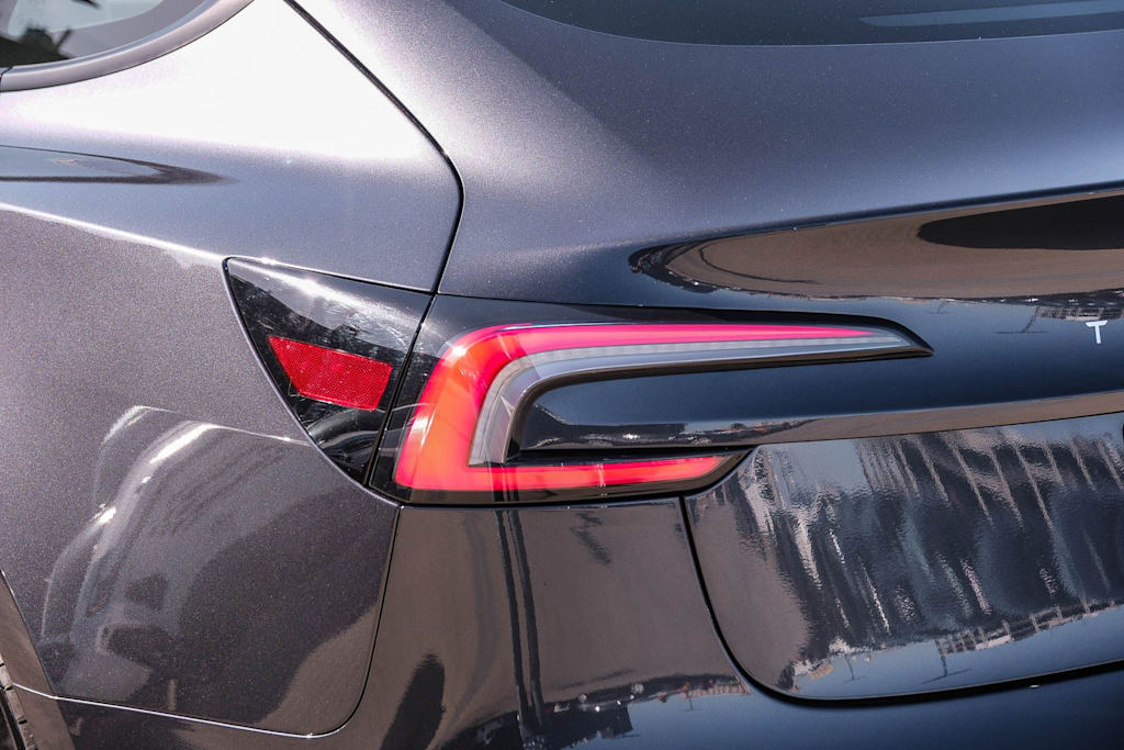 Thumbnail: 2025 Tesla Model 3 - 17