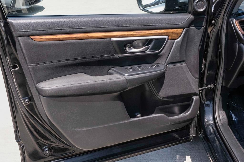 Thumbnail: 2017 Honda CR-V - 23