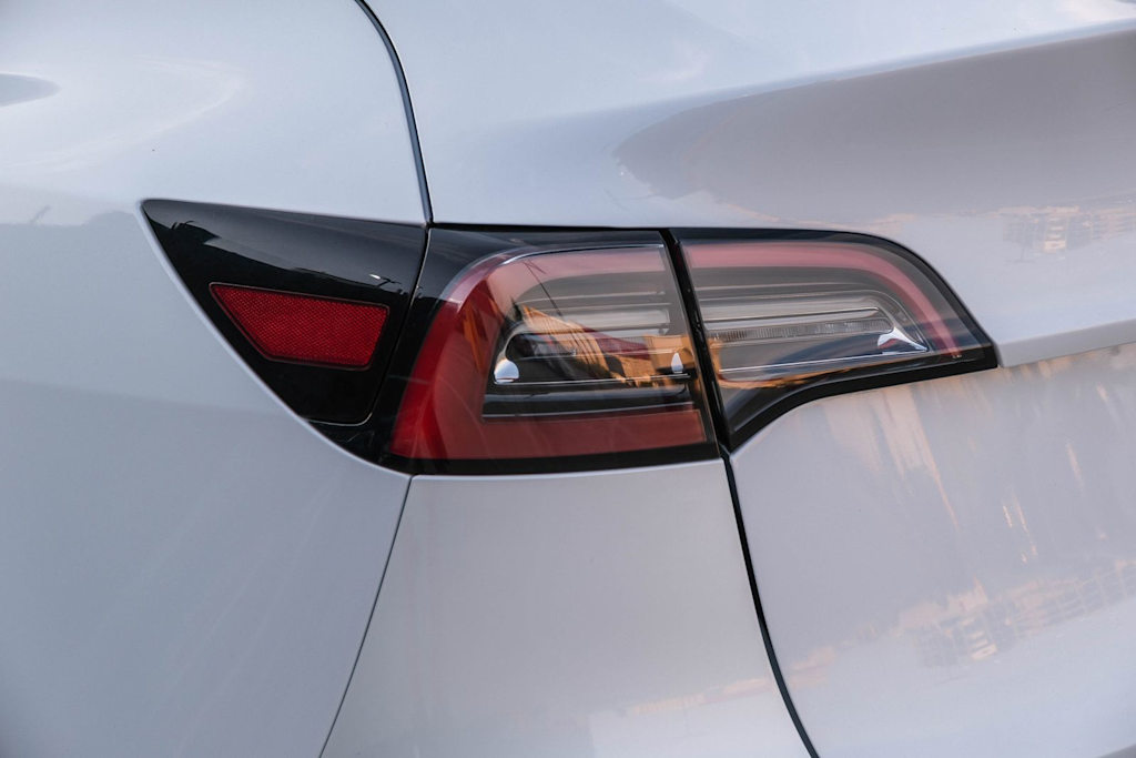 Thumbnail: 2023 Tesla Model Y - 16