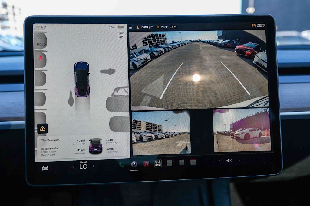 Thumbnail: 2023 Tesla Model Y - 26