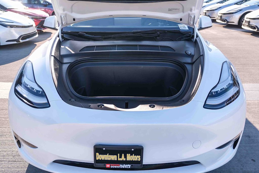 Thumbnail: 2023 Tesla Model Y - 8