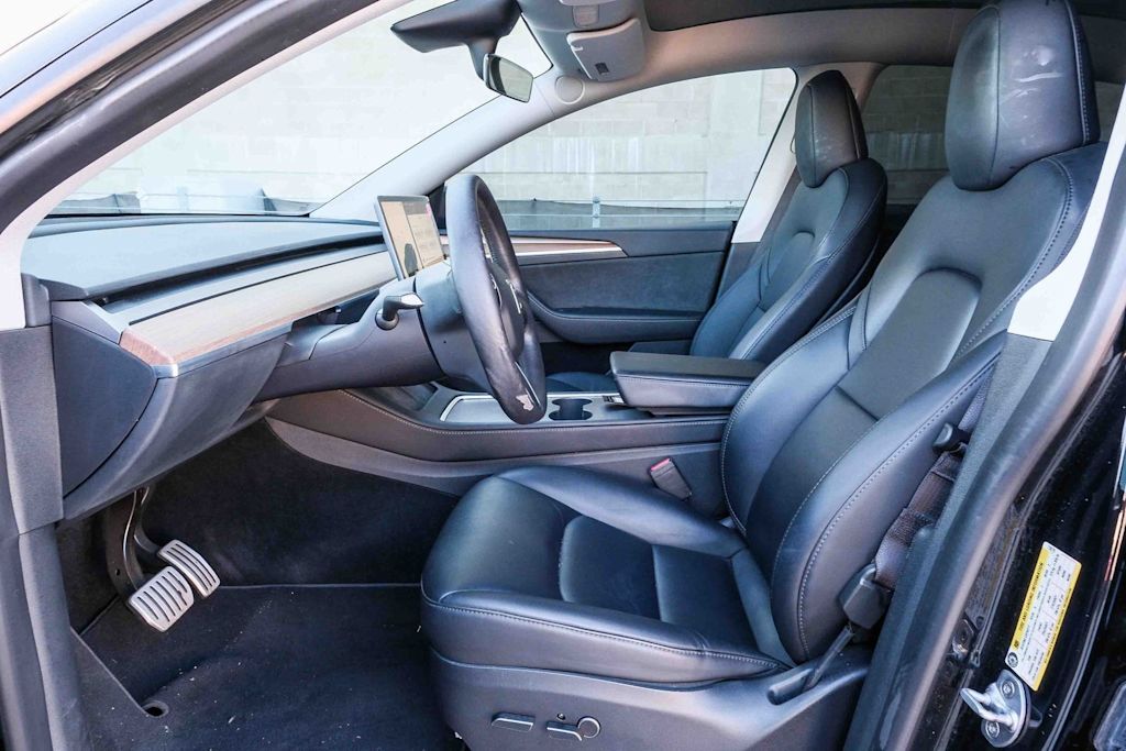 Thumbnail: 2023 Tesla Model Y - 9