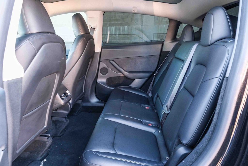 Thumbnail: 2023 Tesla Model Y - 10