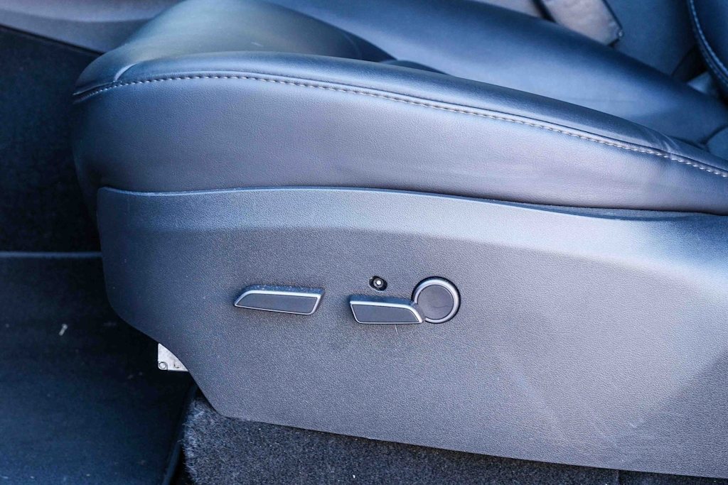 Thumbnail: 2023 Tesla Model Y - 24