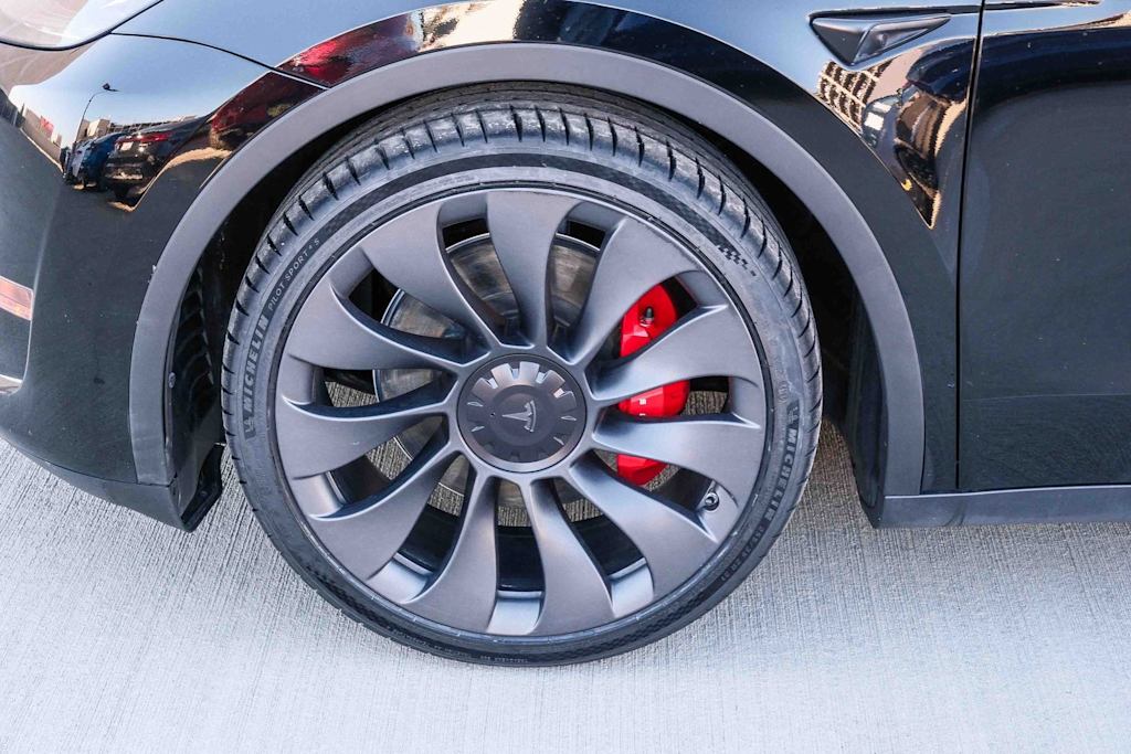 Thumbnail: 2023 Tesla Model Y - 18