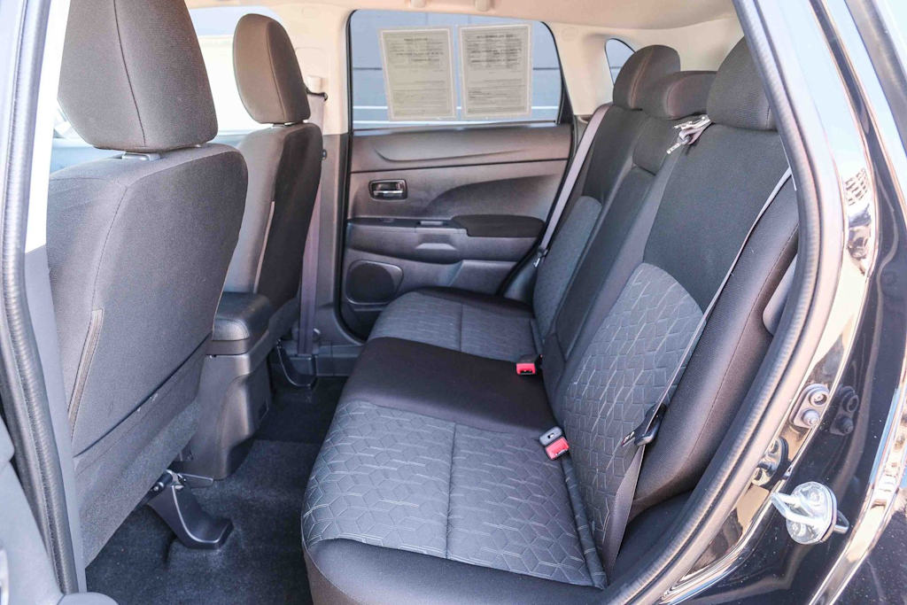 Thumbnail: 2025 Mitsubishi Outlander Sport - 12