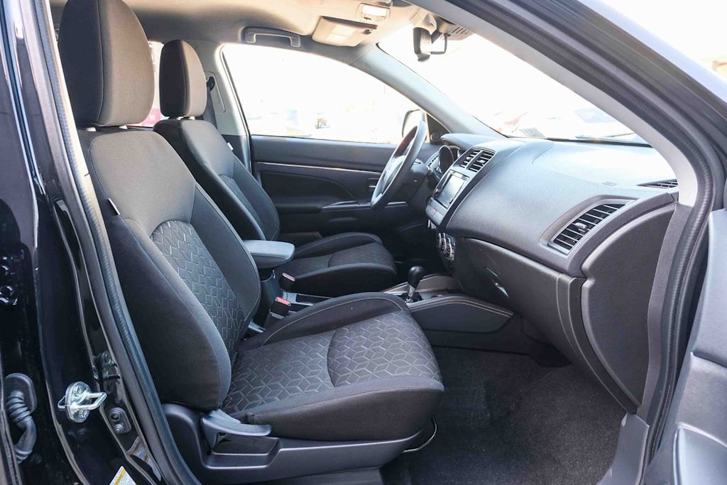 Thumbnail: 2025 Mitsubishi Outlander Sport - 10